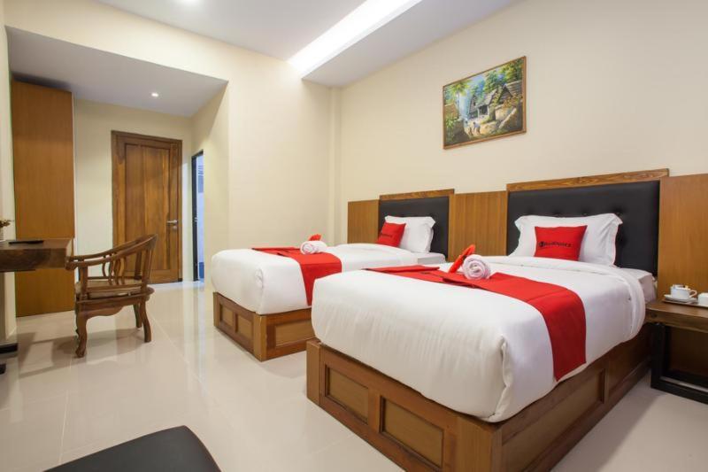 Hotel Reddoorz Premium @ Jalan Cengkeh Malang Habitación foto